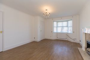 Lounge- click for photo gallery